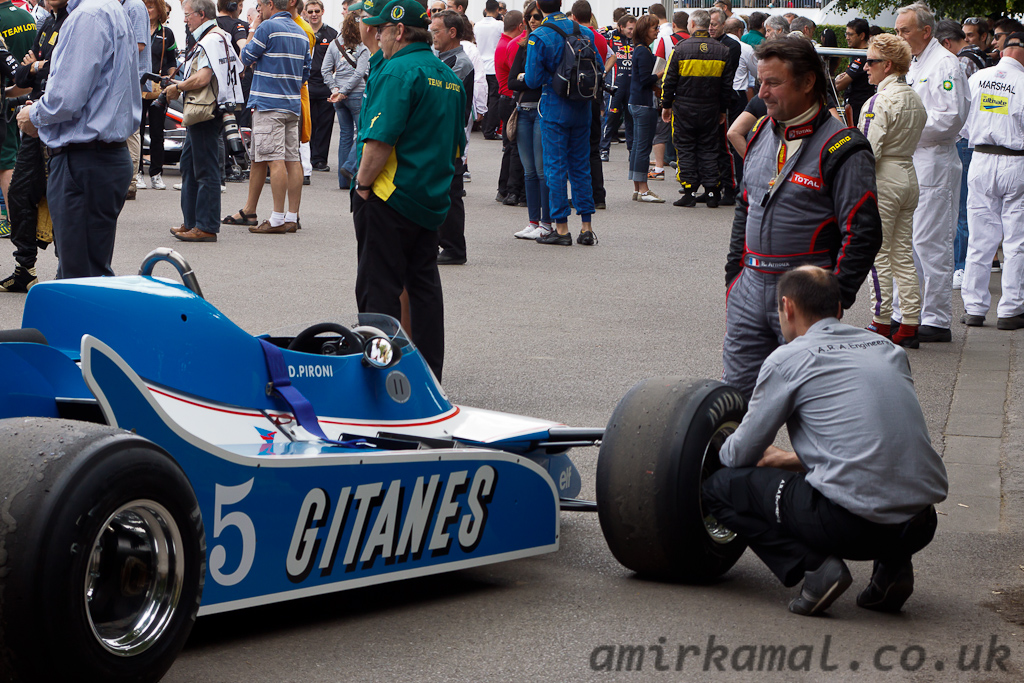 Oui, jus' let a little air out of eez tyres