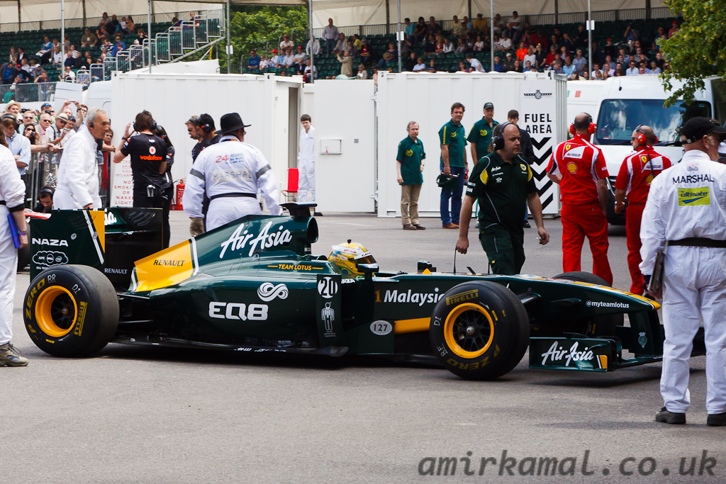 2010, 2.4l V8, the return of the Lotus name after 15 years, driven by Karun Chandok